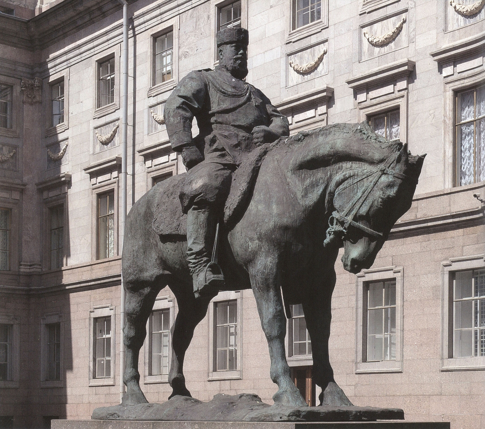 Паоло Трубецкой. Памятник императору Александру III.-2